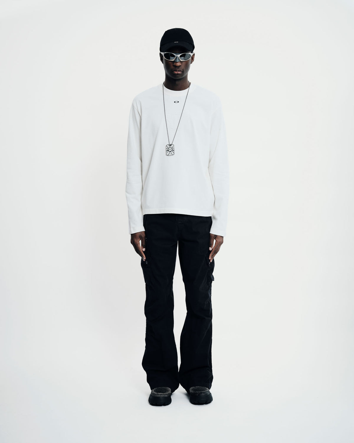 Camiseta Manga Longa Piet + Oakley - Bone White